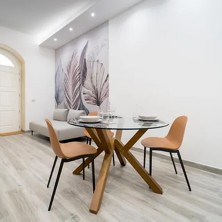 Elegant & Ortigia Apartment